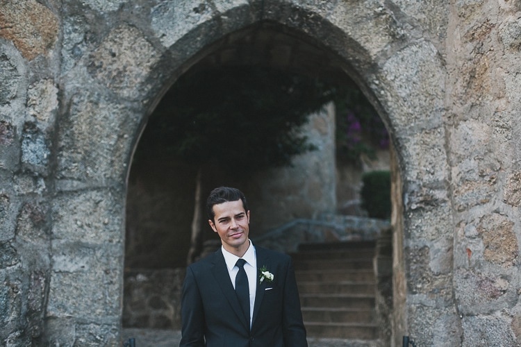 groom castle wedding parador Spain