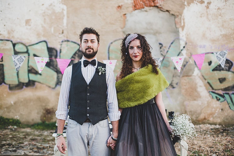 hipster couple at a industrial winter decoration wedding in portugal jesuscaballero.com