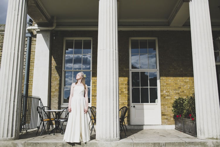 sunny wedding day at clissold house without rain