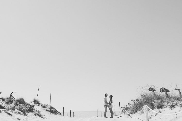 algarve beach wedding photographer norway couple in love on the beach by jesuscaballero.com