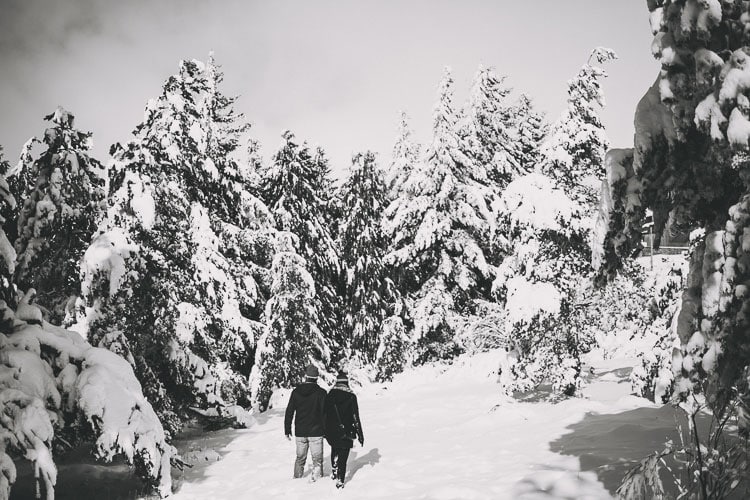 0012_winter-pre-wedding-portugal-snow-photographer