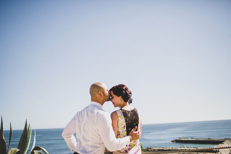 pre wedding session in castle of Forte da Cruz at Tamariz Beach in Estoril, Portugal by wedding planner como branco