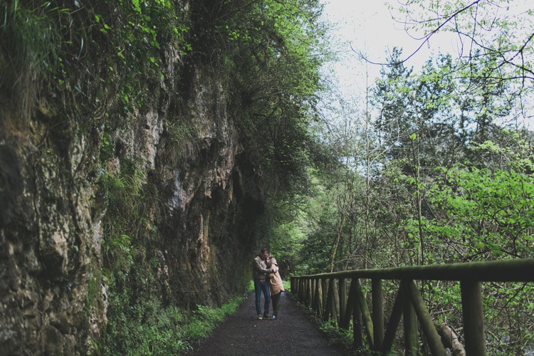 oviedo wedding photographer in Spain. On the senda del oso - path to see the latest brown native bear on Cantabrian mountains of Northern Spain an intimate session #spain #asturias #oviedo #preboda #wedding #destination #bodaoviedo #elop #diferente #Cantabrian #mountains