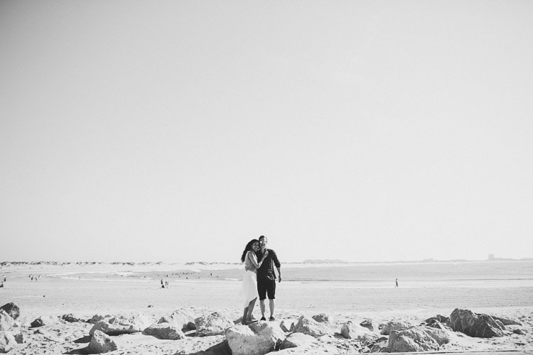modern couple at baleal beach for pre wedding in Portugal by jesuscaballero.com