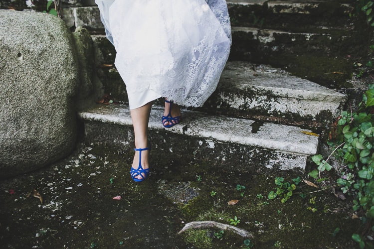 irish bride shoes in Portugal wedding