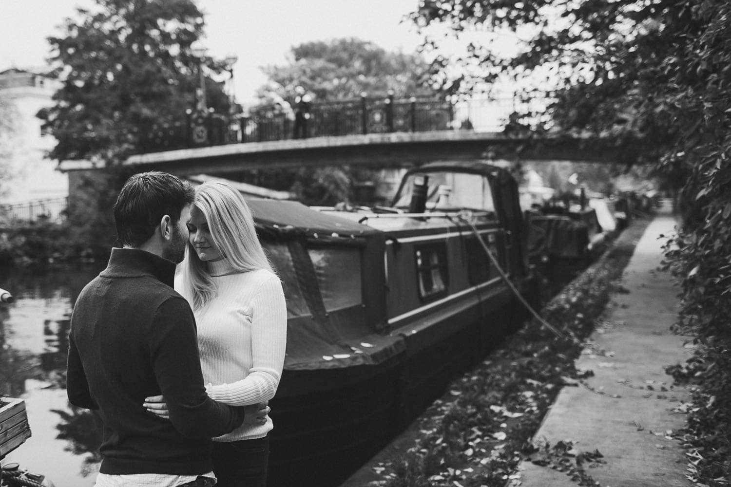 BW photo couple engaged in little venice
