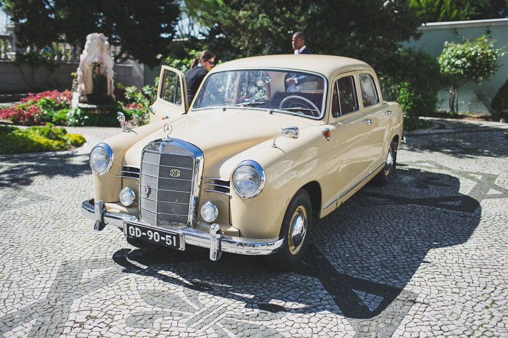 old fashioned car sintra wedding