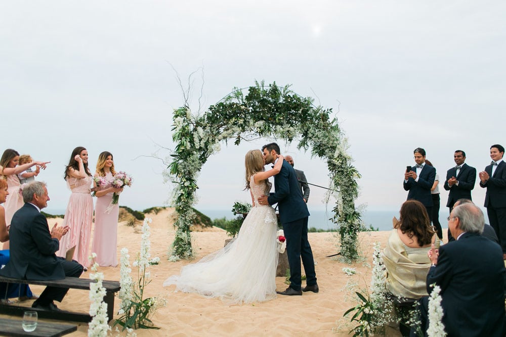 areias do seixo beach wedding photographer #flowers #decoration #tablesetting #areiasdoseixo #table #greenhousewedding #greenhouse #jesuscaballerophotography
