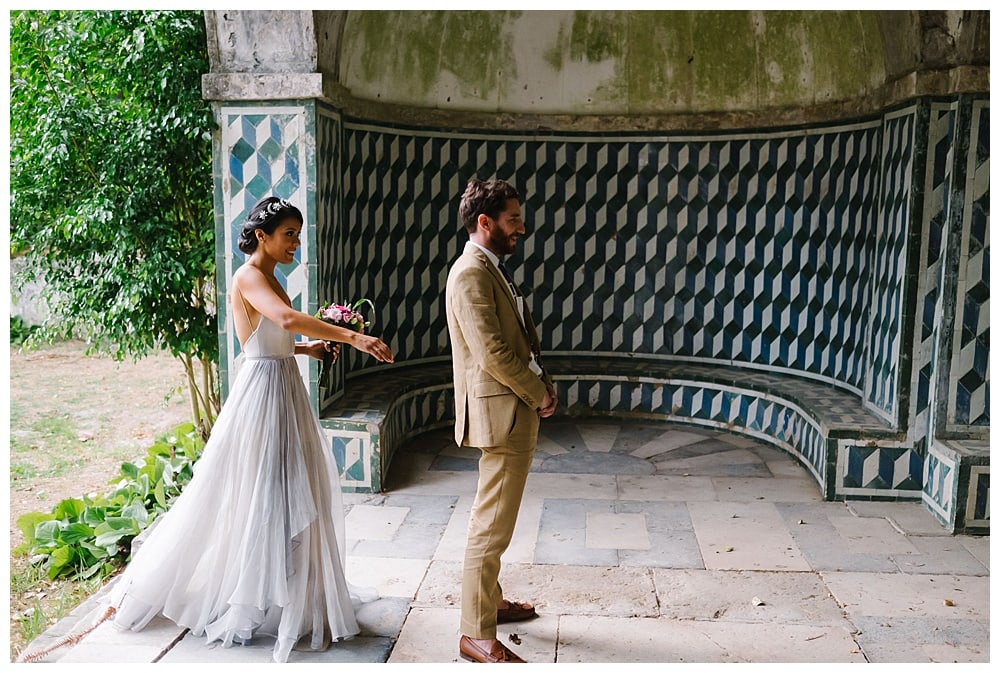 first look at elopement in Portugal