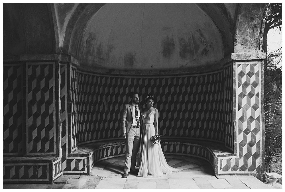 couple portraits at elopement in Sintra