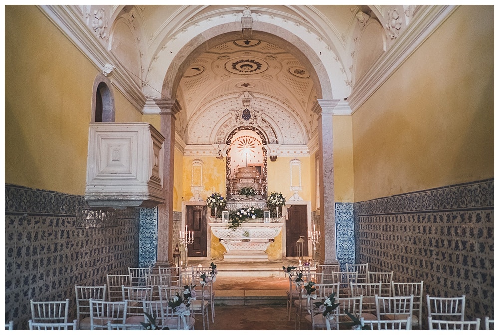 old chapel with tiles in the Quinta Vintage #tiles #sintrawedding #rainywedding #quintamyvintagewedding