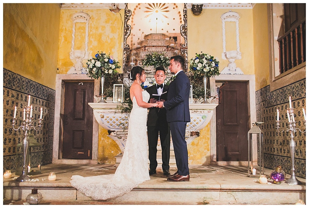 vows of bride and groom at the aisle intimate wedding at Quinta My vintage #brideandgroom #vows #weddingceremony #sintrawedding #quintamyvintagewedding #aisle