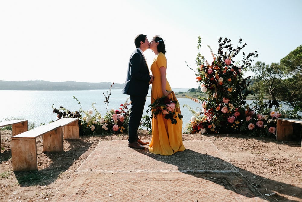 lake elopement in Portugal yellow wedding dress #lakewedding #yellowbridedress #elopementadventure #elopement