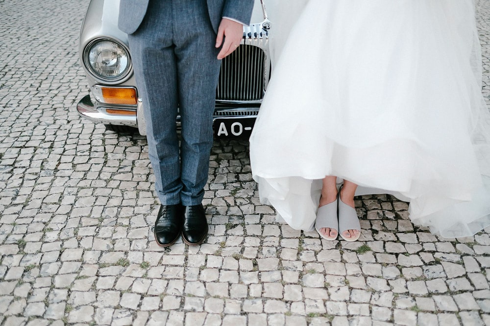 details of couple during their natural wedding in Sintra